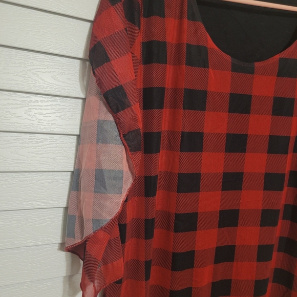Checkered blouse - Picture 2 of 3